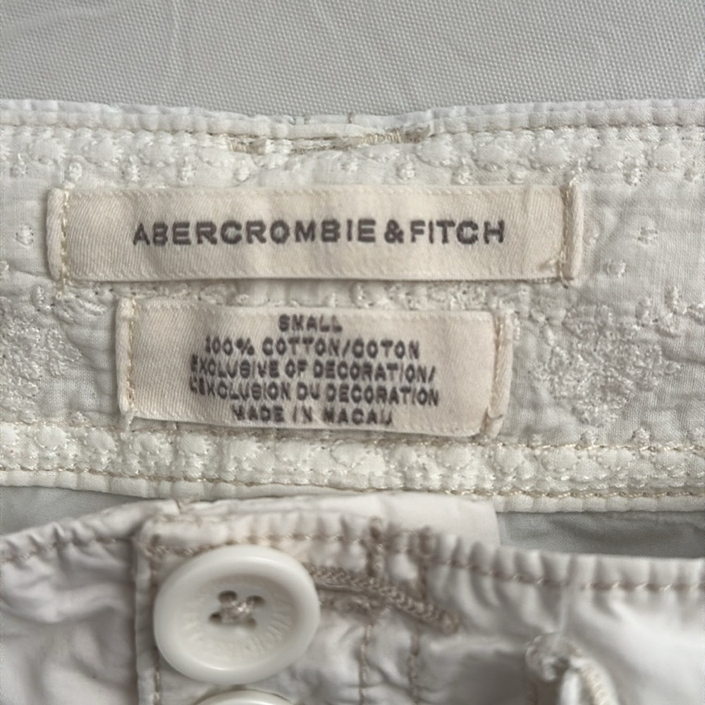 Abercrombie and Fitch Renee vintage Y2K white cropped cargo capri pants - Picture 12 of 13